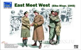 East meet West (Elbe River. 1945)