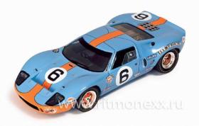 FORD GT40 "GULF" J.ICKX-J.OLIVER #6 winner LE MANS '69