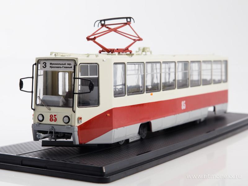 Трамвай КТМ-8 (красно-белый) Start Scale Models (SSM)
