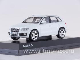 Audi Q5 Year 2013, white