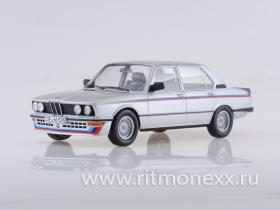 BMW M535i E12 Year, 1980 (silver metallic)