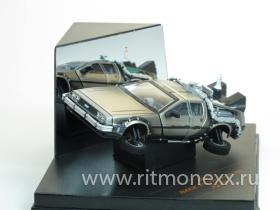 DeLorean DMC 12 Back to the Future Part II, Flying (масштаб 1:43)