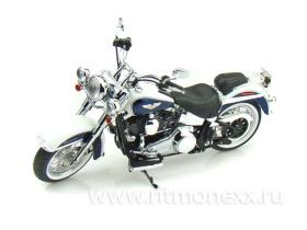 Harley-Davidson FLSTN Softail Deluxe, White Ice Pearl/Black Ice Pearl 2010