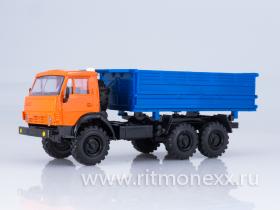 Камский 55105 сельхозвариант (каб оранжевая, кузов синий)