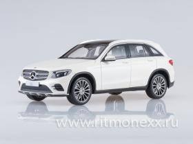 Mercedes-Benz GLC, metallic-white