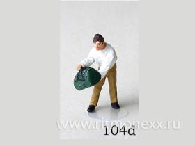 Мужчина в свитере, с сумкой (код 104d)
