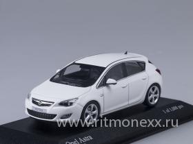 Opel Astra J 2010, белый