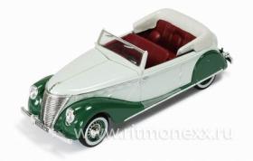 RENAULT SUPRASTELLA COACH 2-Tones Green (brown interiors) 1939