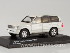 Toyota Land Cruiser 100 (pearl white)