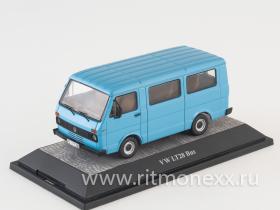 VW LT28 bus, blue